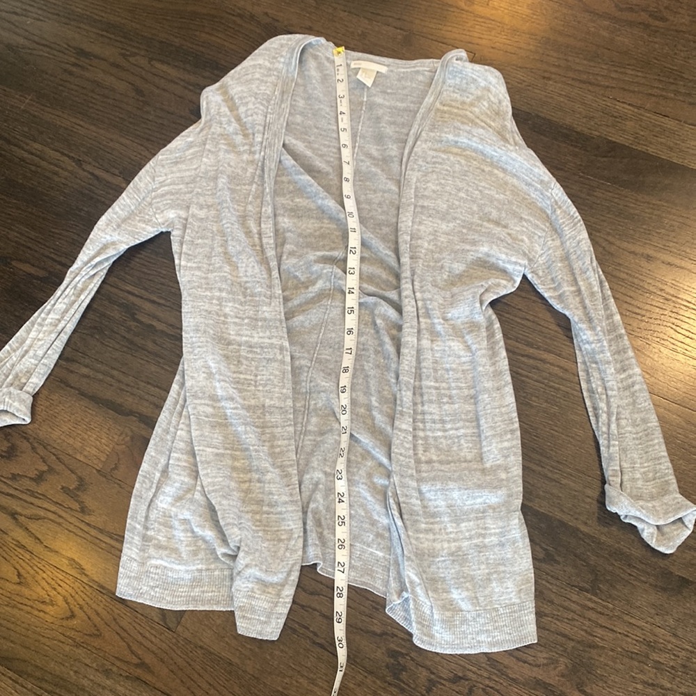 H&M Gray Heathered Cardigan Small S EUC Lightweight - Picture 2 of 7
